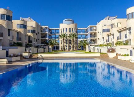 Casa adosada para 315 000 euro en Cabo Roig, España