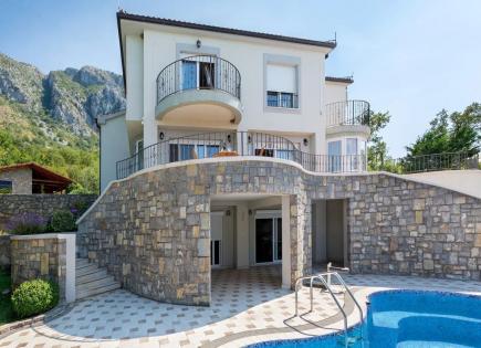 Villa for 920 000 euro in Blizikuce, Montenegro