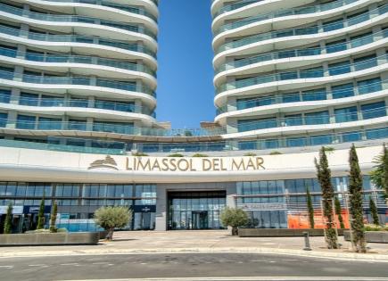 Apartment for 1 710 000 euro in Limassol, Cyprus