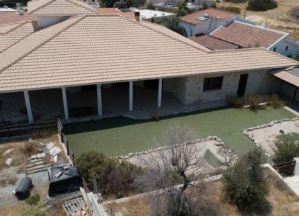 Villa for 497 000 euro in Larnaca, Cyprus