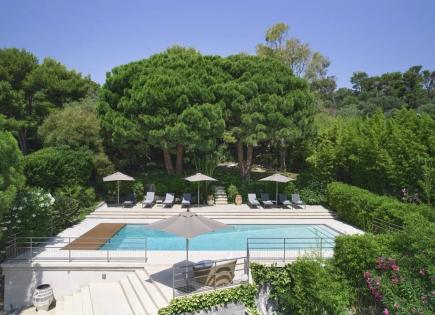 Villa for 10 500 000 euro in Saint-Jean-Cap-Ferrat, France