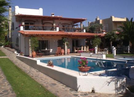 House for 2 100 000 euro in Saronida, Greece