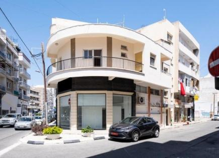 Commercial property for 310 000 euro in Larnaca, Cyprus