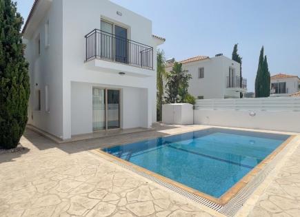 Townhouse for 345 000 euro in Protaras, Cyprus