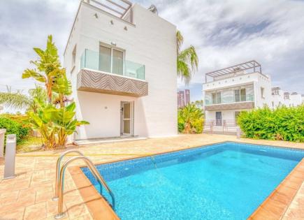 Villa for 430 000 euro in Protaras, Cyprus