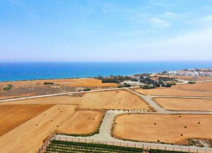 Terreno para 1 700 000 euro en Lárnaca, Chipre