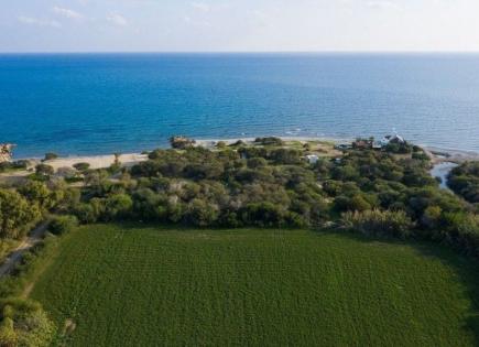 Land for 1 314 000 euro in Larnaca, Cyprus