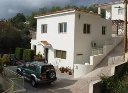 Villa for 300 000 euro in Paphos, Cyprus