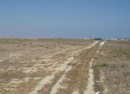 Land for 1 700 000 euro in Larnaca, Cyprus