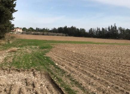 Land for 1 550 000 euro in Larnaca, Cyprus