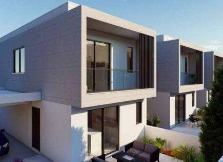 Villa for 745 000 euro in Paphos, Cyprus