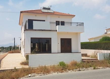 Villa for 810 000 euro in Larnaca, Cyprus