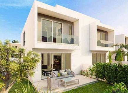 Villa for 320 000 euro in Paphos, Cyprus