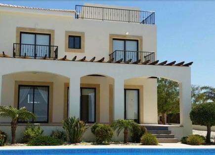 Villa for 594 000 euro in Paphos, Cyprus