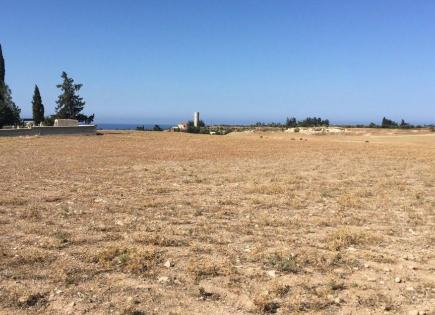 Land for 1 368 000 euro in Paphos, Cyprus