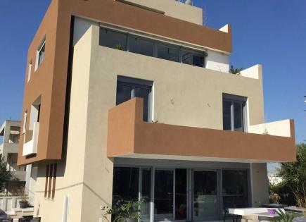 Villa for 1 600 000 euro in Paiania, Greece