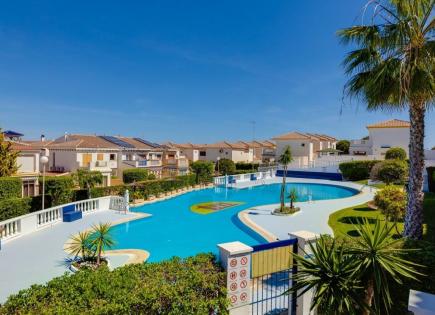 Bungalow for 183 469 euro in Torrevieja, Spain