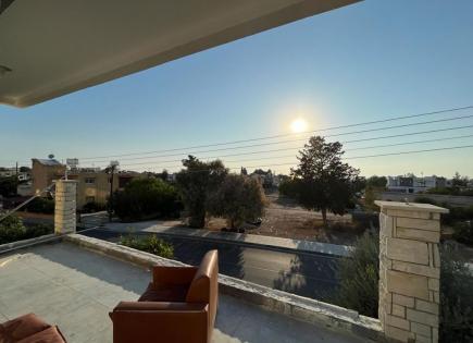 Commercial property for 500 000 euro in Paphos, Cyprus