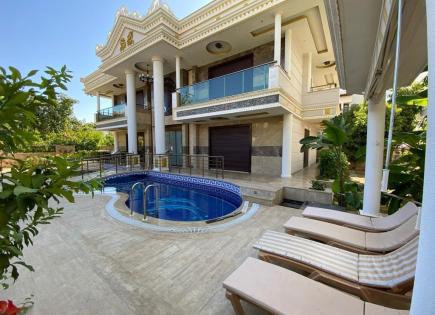 Villa para 1 300 000 euro en Kemer, Turquia