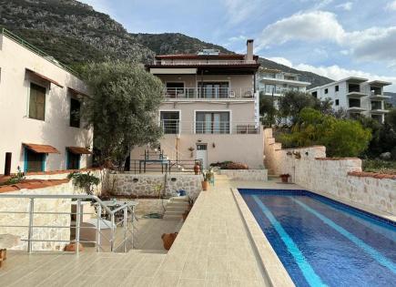 Villa for 500 000 euro in Kaş, Turkey