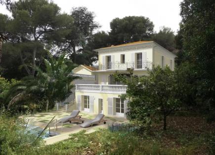 Villa for 4 500 000 euro in Saint-Jean-Cap-Ferrat, France