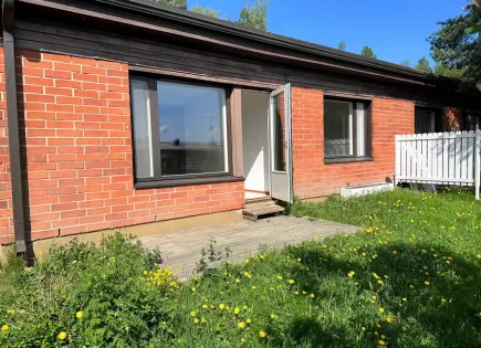 Casa adosada para 29 000 euro en Sastamala, Finlandia