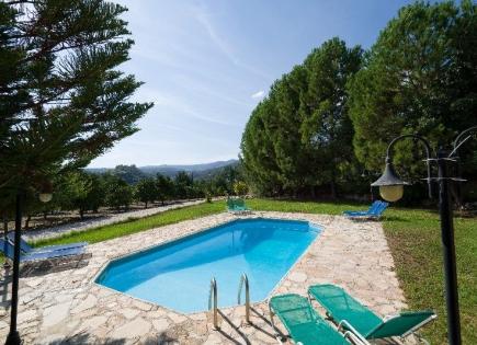 Villa for 1 300 000 euro in Paphos, Cyprus