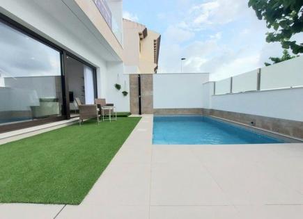 Villa for 395 000 euro in San Pedro del Pinatar, Spain