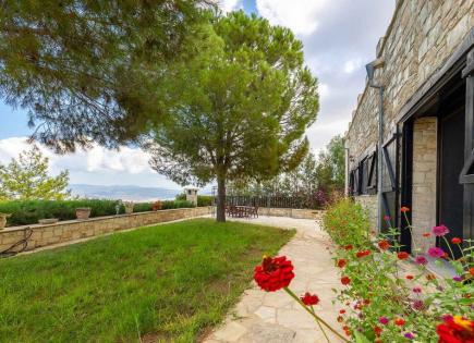 Villa for 1 590 000 euro in Paphos, Cyprus