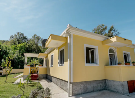 House for 300 000 euro in Herceg-Novi, Montenegro