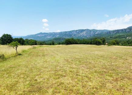 Land for 142 541 euro in Podgorica, Montenegro