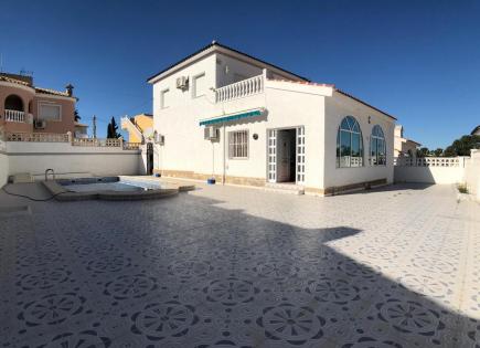 Villa for 250 000 euro in San Miguel de Salinas, Spain