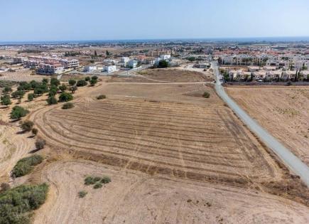 Land for 214 000 euro in Larnaca, Cyprus