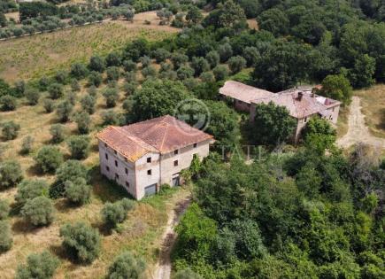 House for 700 000 euro in Passignano sul Trasimeno, Italy