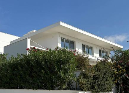 Villa for 2 200 000 euro in Limassol, Cyprus