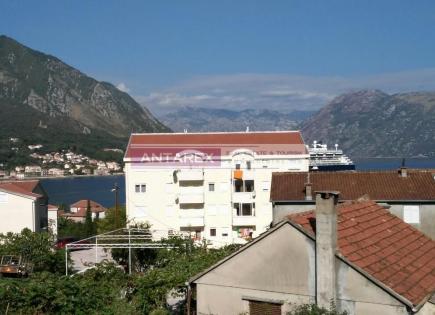 Villa para 275 000 euro en Dobrota, Montenegro