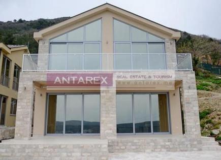Villa for 525 000 euro in Tivat, Montenegro