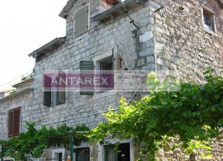 Villa para 250 000 euro en Lepetani, Montenegro