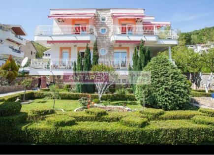 Villa für 400 000 euro in Bijela, Montenegro
