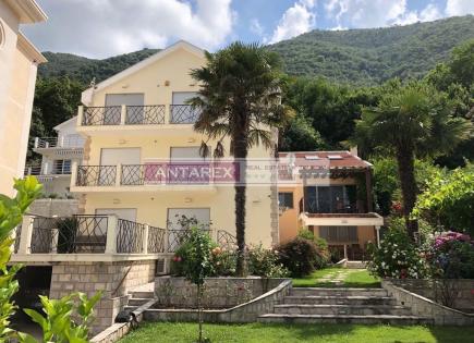 Villa for 1 400 000 euro in Stoliv, Montenegro