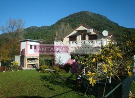 Villa for 100 000 euro in Igalo, Montenegro