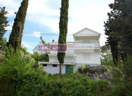 Villa for 300 000 euro in Igalo, Montenegro