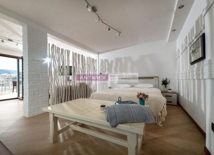 Apartment for 504 000 euro in Rafailovici, Montenegro