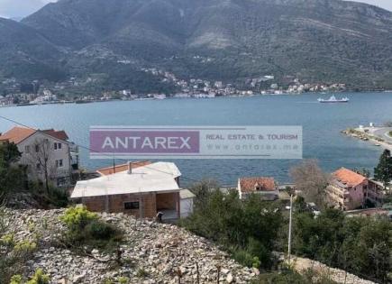 Grundstück für 762 000 euro in Lepetane, Montenegro