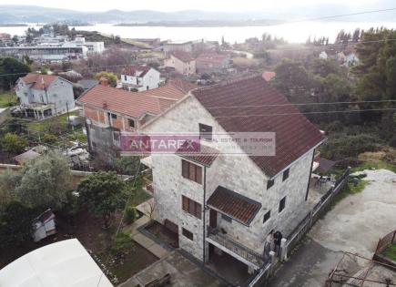 Villa for 420 000 euro in Tivat, Montenegro
