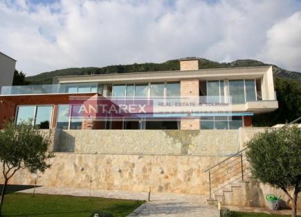 Villa for 3 500 000 euro in Denovici, Montenegro