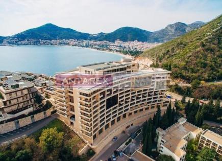 Apartment for 300 000 euro in Becici, Montenegro