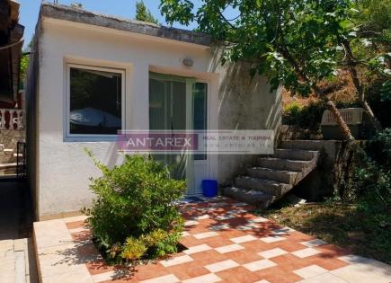 Villa for 120 000 euro on Lustica peninsula, Montenegro