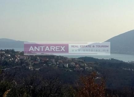 Land for 110 100 euro in Herceg-Novi, Montenegro