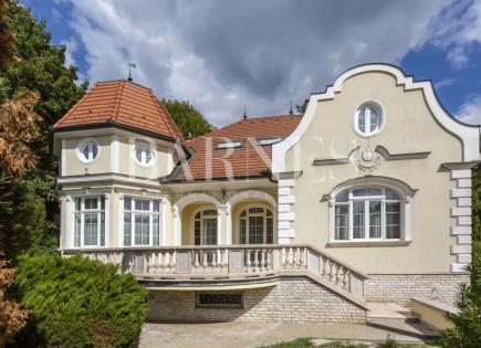 Villa in Budapest, Hungary (price on request)